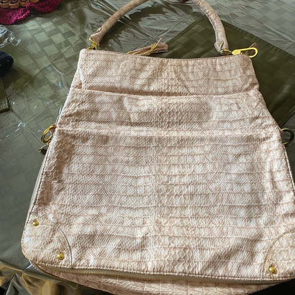 JM Collection Handbag - Picture 2 of 5